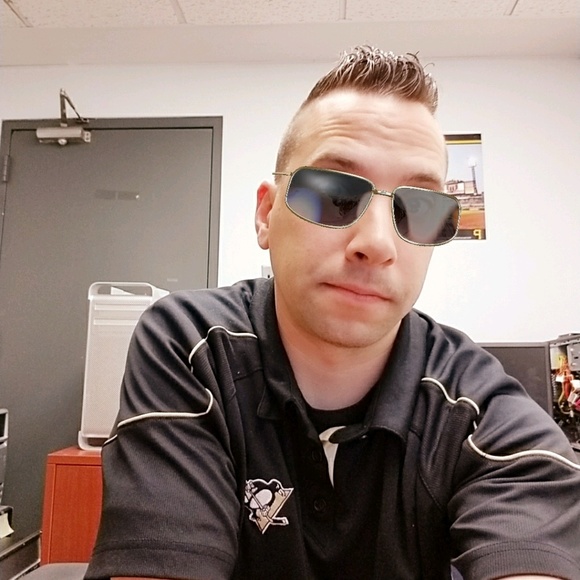 Meet your Posher, Chris - Picture 1 of 1